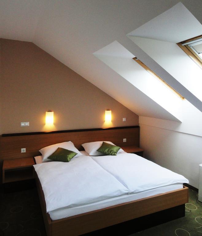 Hotel Bela Krajina Metlika Quarto foto